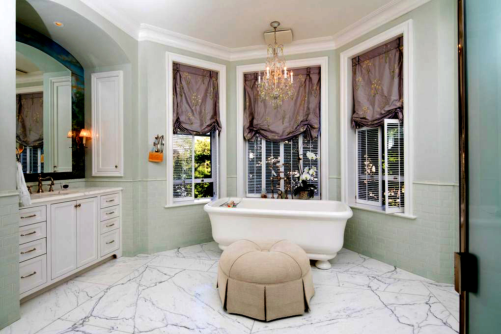Bathroom-Window-Valance-Lavish Lilac Elegance