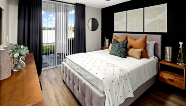 Elegant Bedroom Designs With Black Curtains