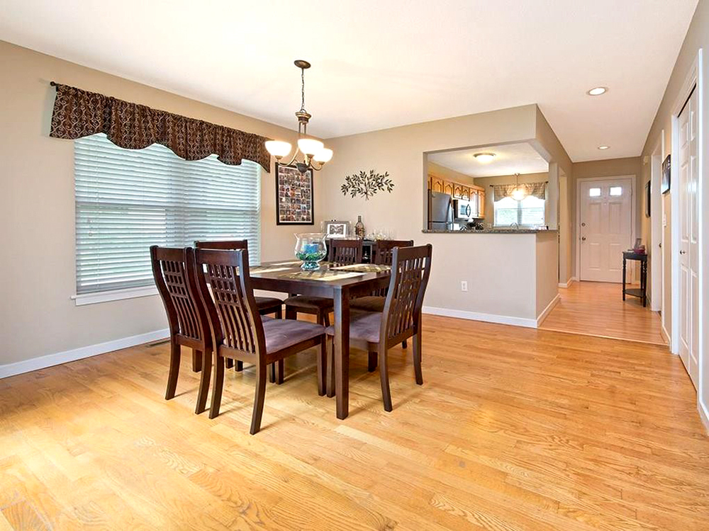 Dining-Room-Valances Modern Simplicity