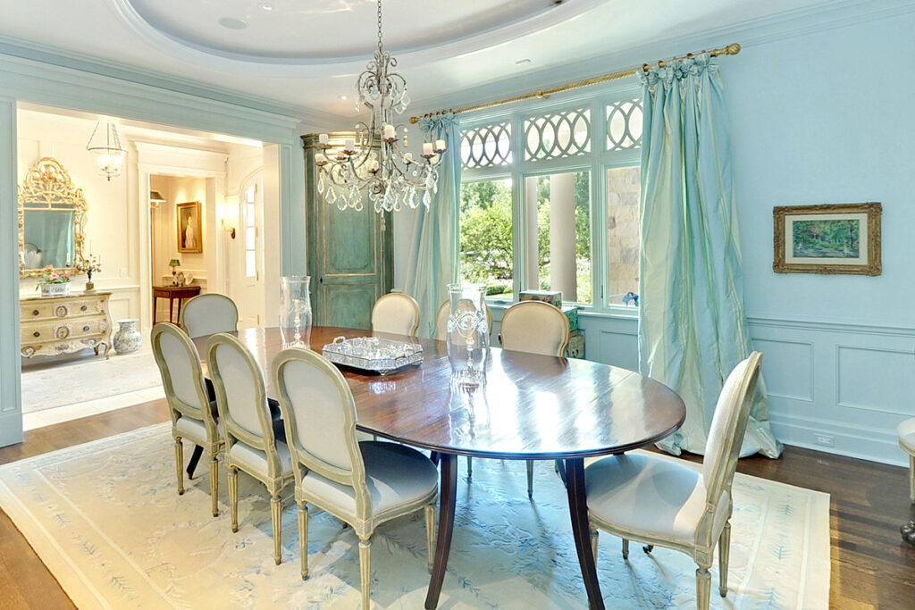 Dining-Room-with-Teal Curtains