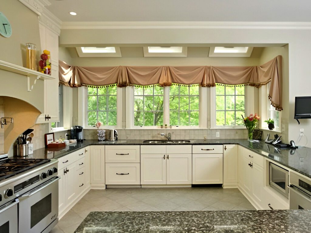 Kitchen-Bay-Window-Curtains Elegant Simplicity