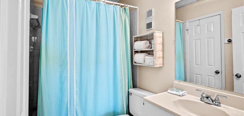 Shower Curtain Colors Ideas To Make Your Small Bathroom Feel Bigger