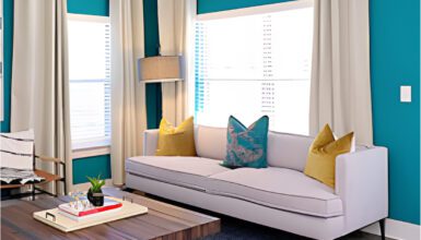 How to Choose Color Curtains for Blue Walls in Your Living Room